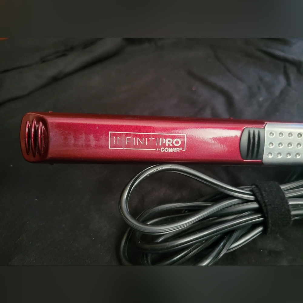 Used Conair Infiniti Pro 1 inch Tourmaline Ceramic Flat Iron Hair Straightener - Picture 6 of 15